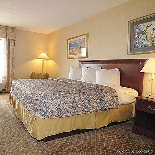 Days Inn By Wyndham Calumet Park Exteriör bild