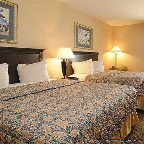 Days Inn By Wyndham Calumet Park Exteriör bild